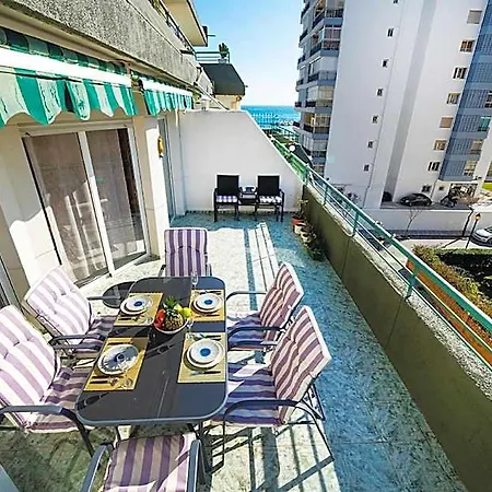 Rooftop Pool In Marina Ref 32 Hotell Fuengirola